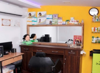 Makeover Beauty Parlour